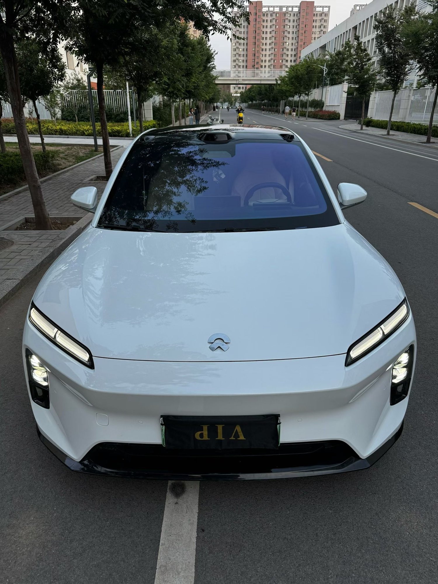 Chinese Sedan Available for International Shipping | XimenCars 西门车行